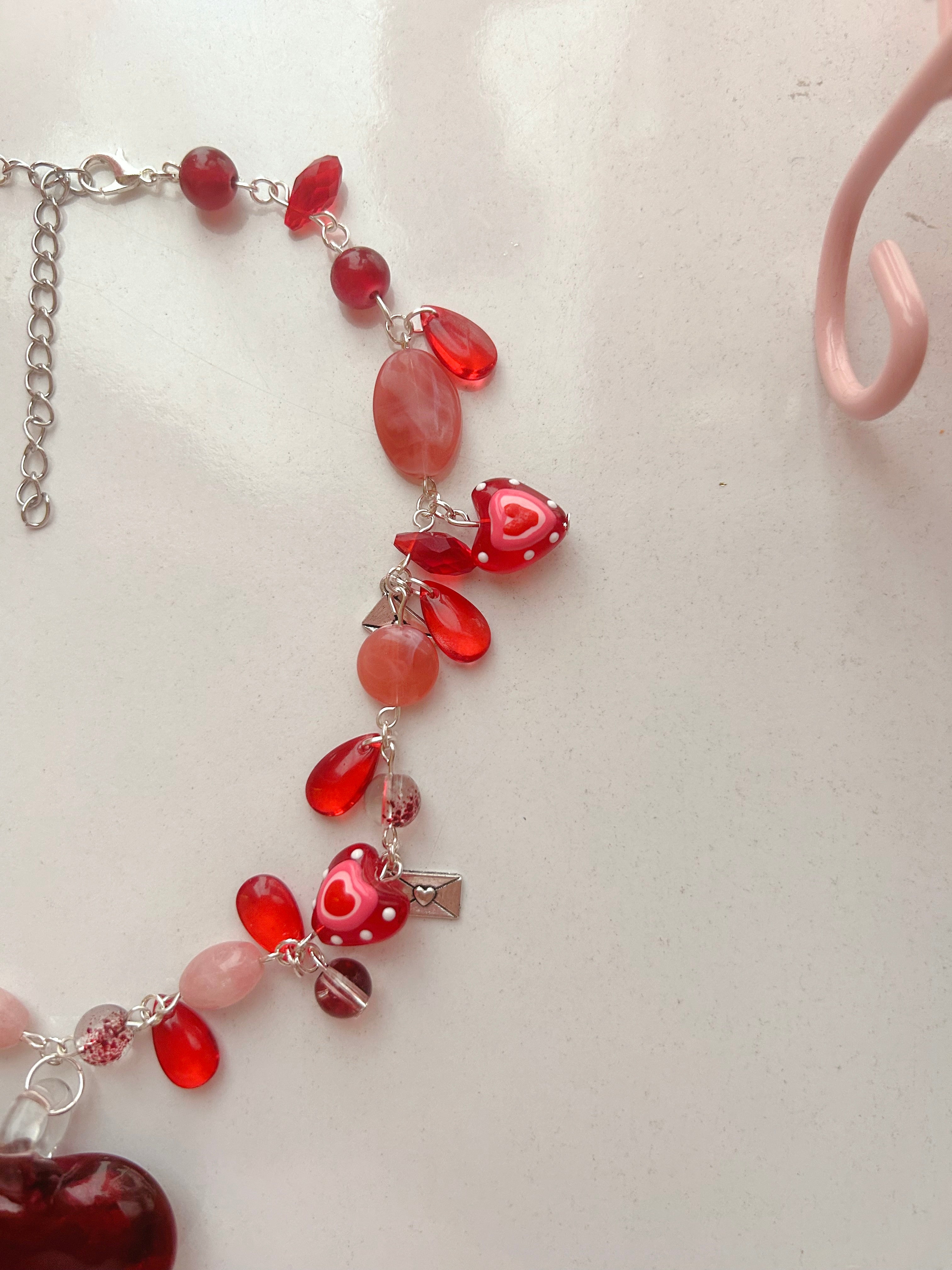 ❦ℒℴ𝓋ℯ ℒℯ𝒶𝒹𝓈 𝓉ℴ ℬ𝓁ℴℴ𝒹 𝒩ℯ𝒸𝓀𝓁𝒶𝒸ℯ❦